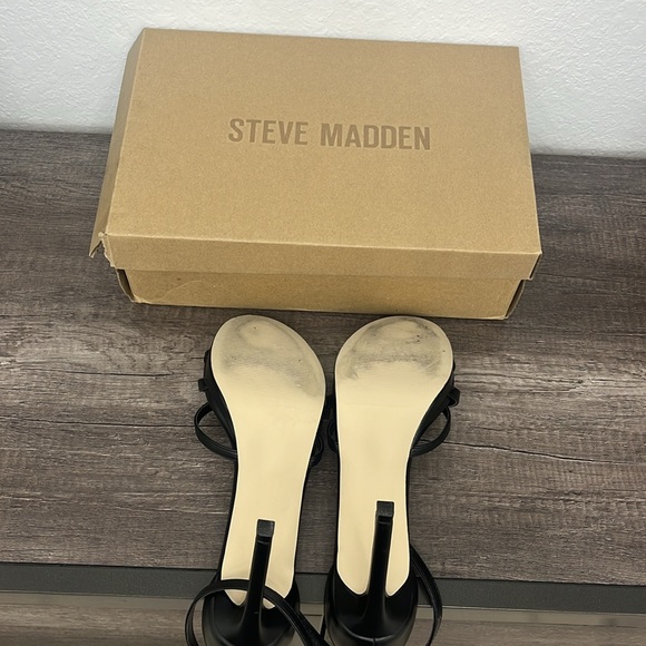 Steve Madden Women's Kammi Heeled Sandal - Picture 5 of 5